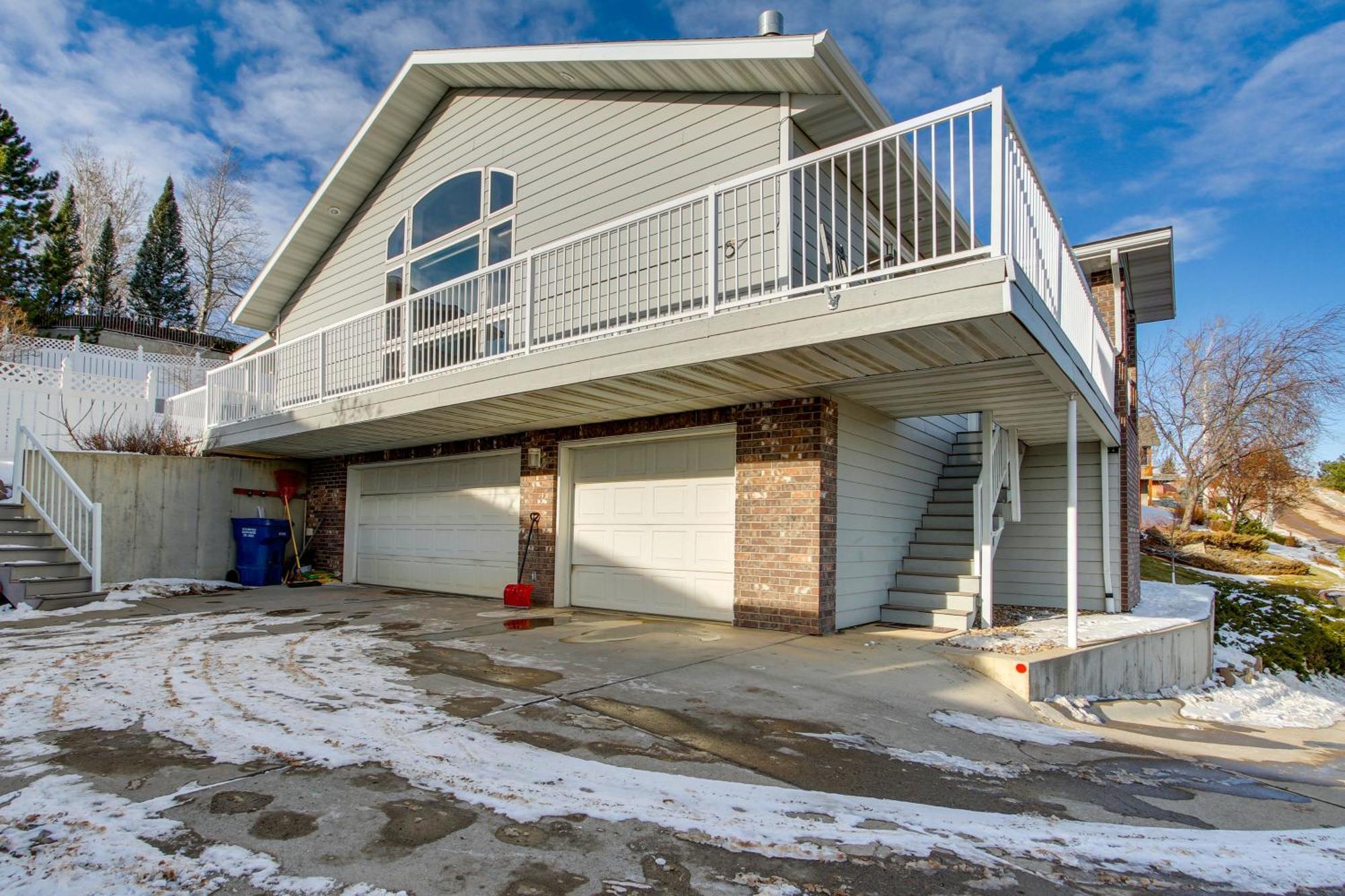 Inviting Great Falls Home With Wraparound Deck! Eksteriør bilde