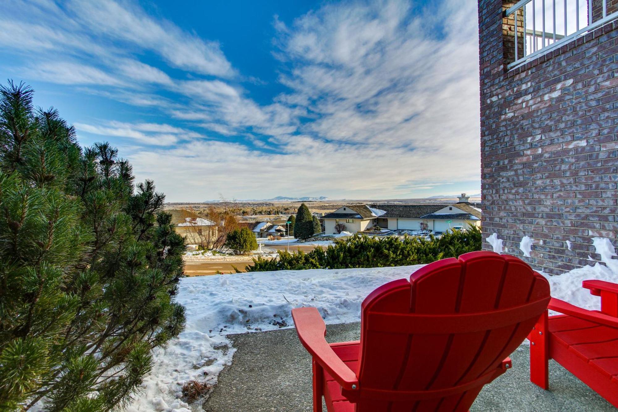 Inviting Great Falls Home With Wraparound Deck! Eksteriør bilde