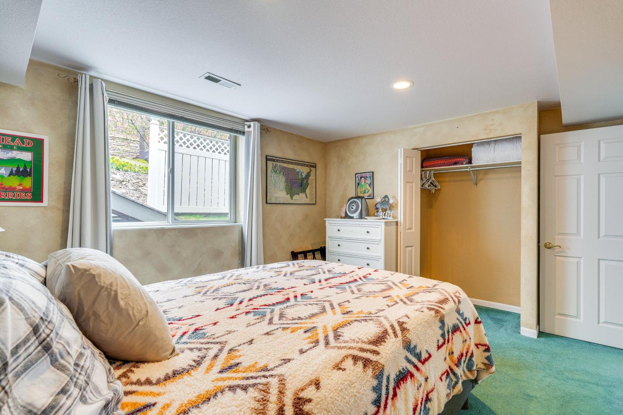 Inviting Great Falls Home With Wraparound Deck! Eksteriør bilde