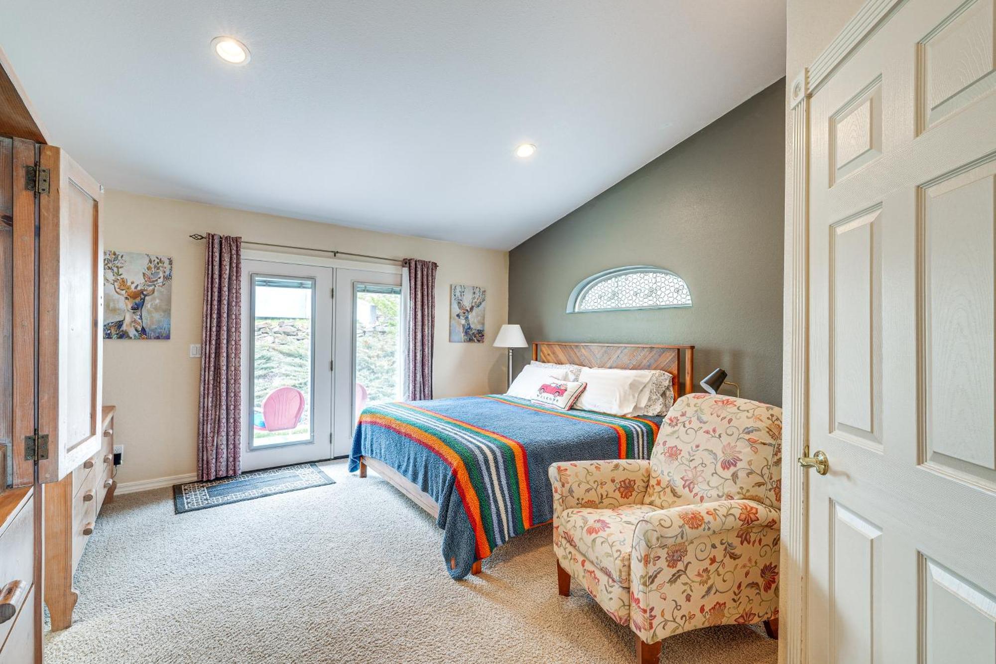 Inviting Great Falls Home With Wraparound Deck! Eksteriør bilde