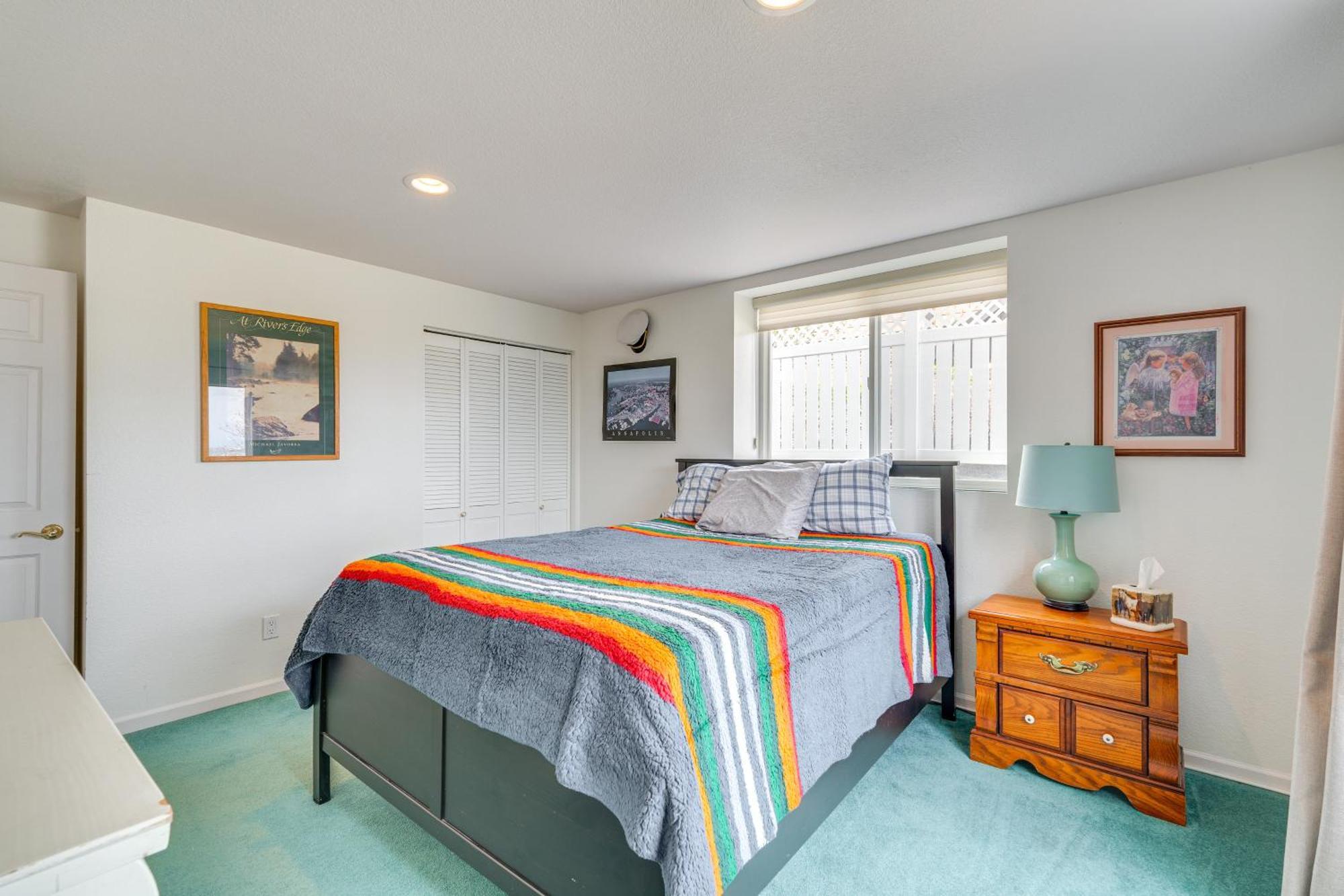 Inviting Great Falls Home With Wraparound Deck! Eksteriør bilde