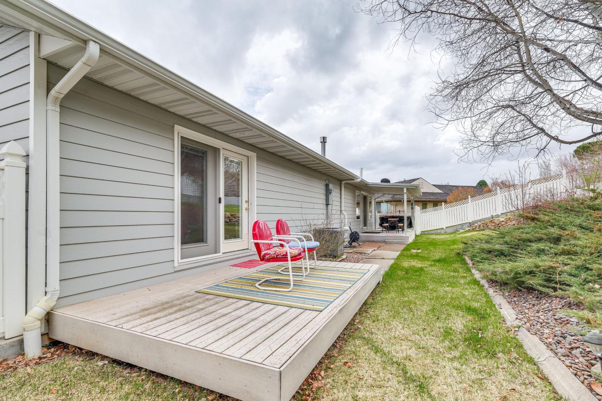Inviting Great Falls Home With Wraparound Deck! Eksteriør bilde